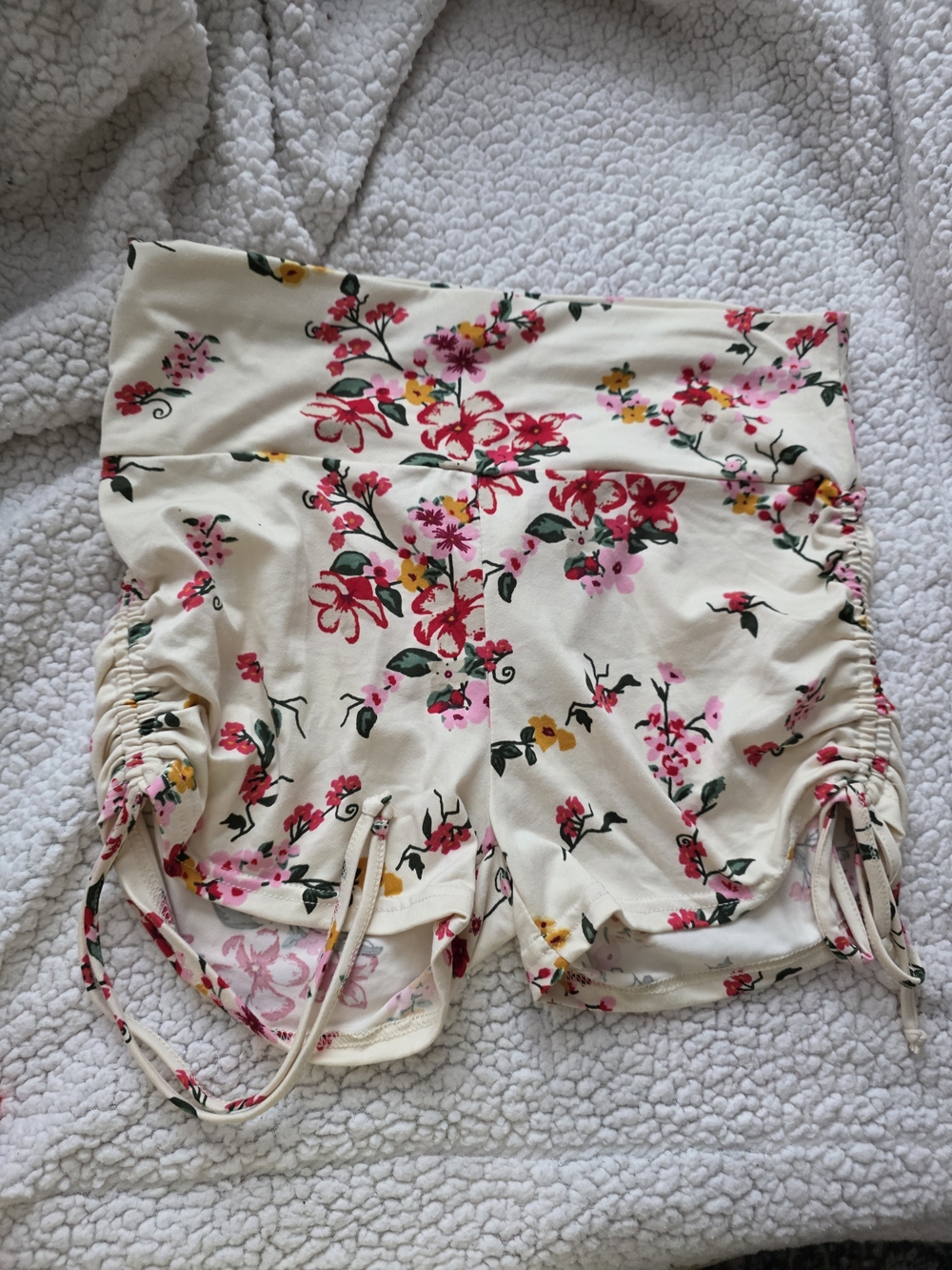 shosho Cream Floral Ruched Sleep Shorts with Pink & Yellow Blooms